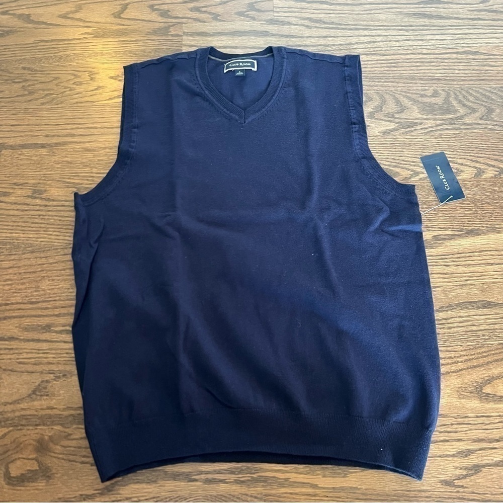 NWT mens Club Room vneck navy cotton blend sweater vest size small